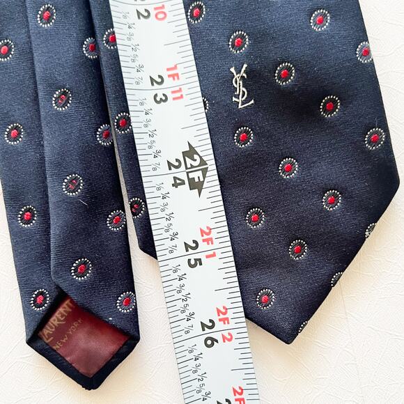 VTG Yves Saint Laurent Mens 100 Silk Tie Navy & Red Dots, Embroidered Logo EUC - Picture 7 of 10